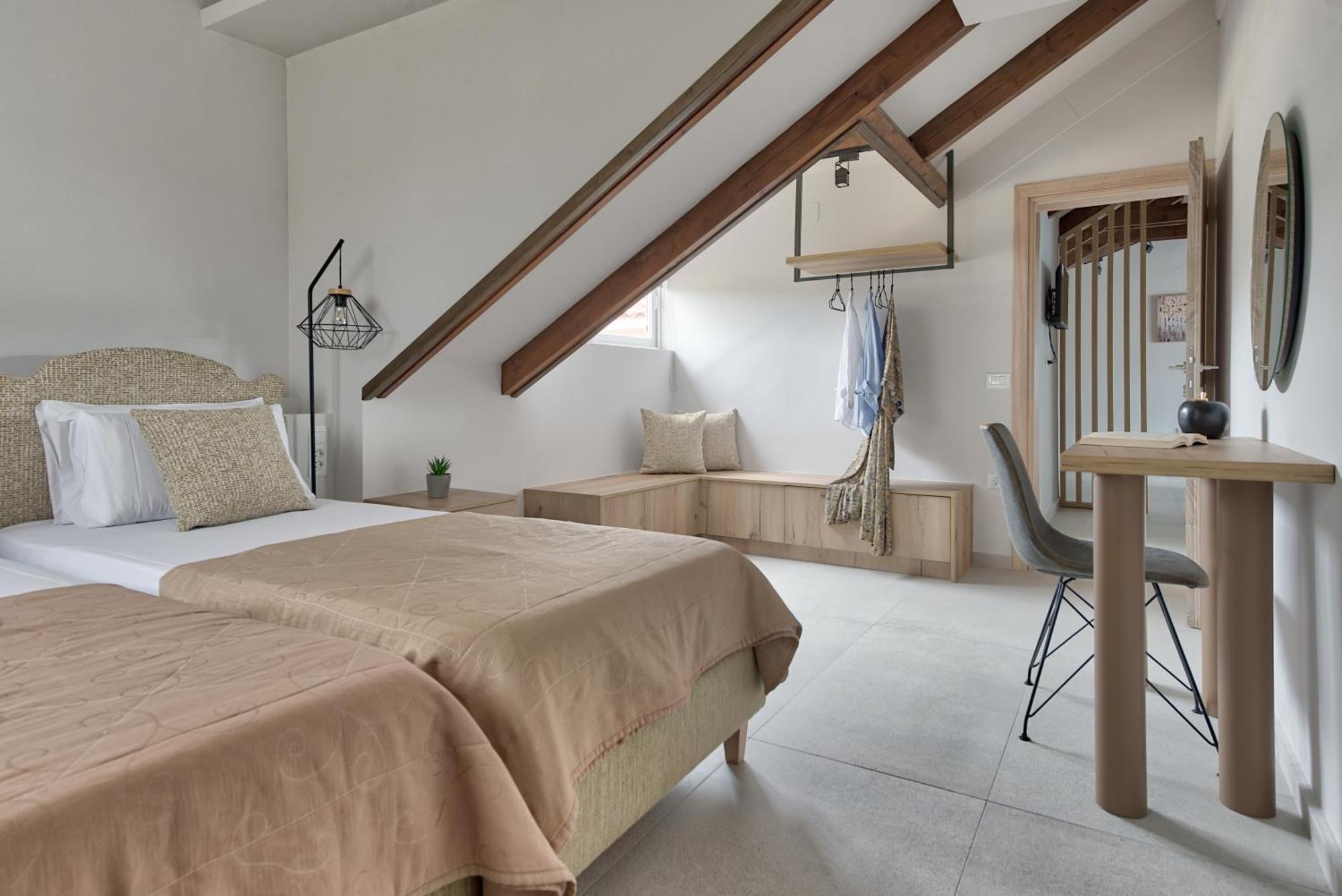 Sofia - Yiota Studios & Apartments 티실리비 외부 사진